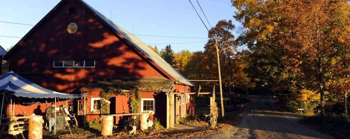 Red Barn Brewing Banner